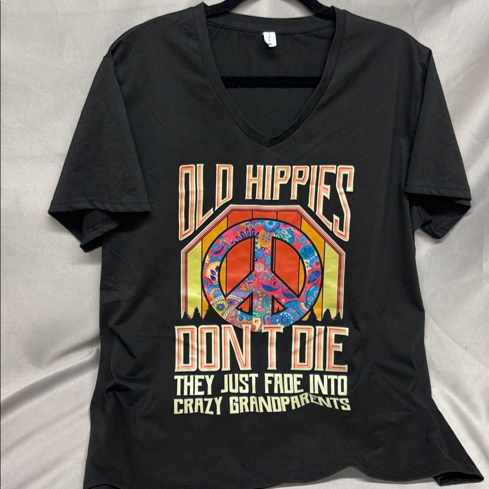 Chicyea V-Neck Old Hippies Tee sz 4X unisex